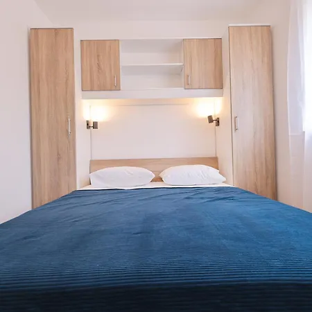 Diklo - Modern 2 Bedroom