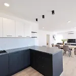 Diklo - Modern 2 Bedroom * Zadar