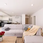Diklo - Modern 2 Bedroom
