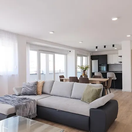 Apartment Diklo - Modern 2 Bedroom