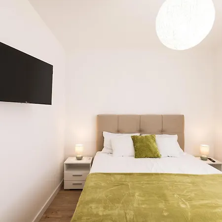 Diklo - Modern 2 Bedroom Apartment *