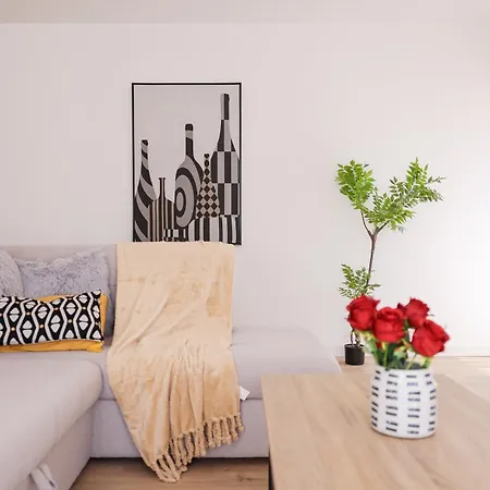 Diklo - Modern 2 Bedroom Lägenhet